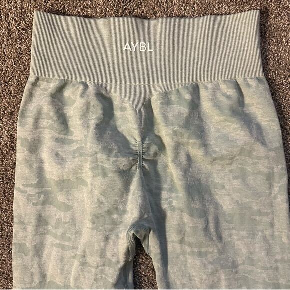 AYBL Light Green Camo Seamless Leggings - Picture 5 of 6